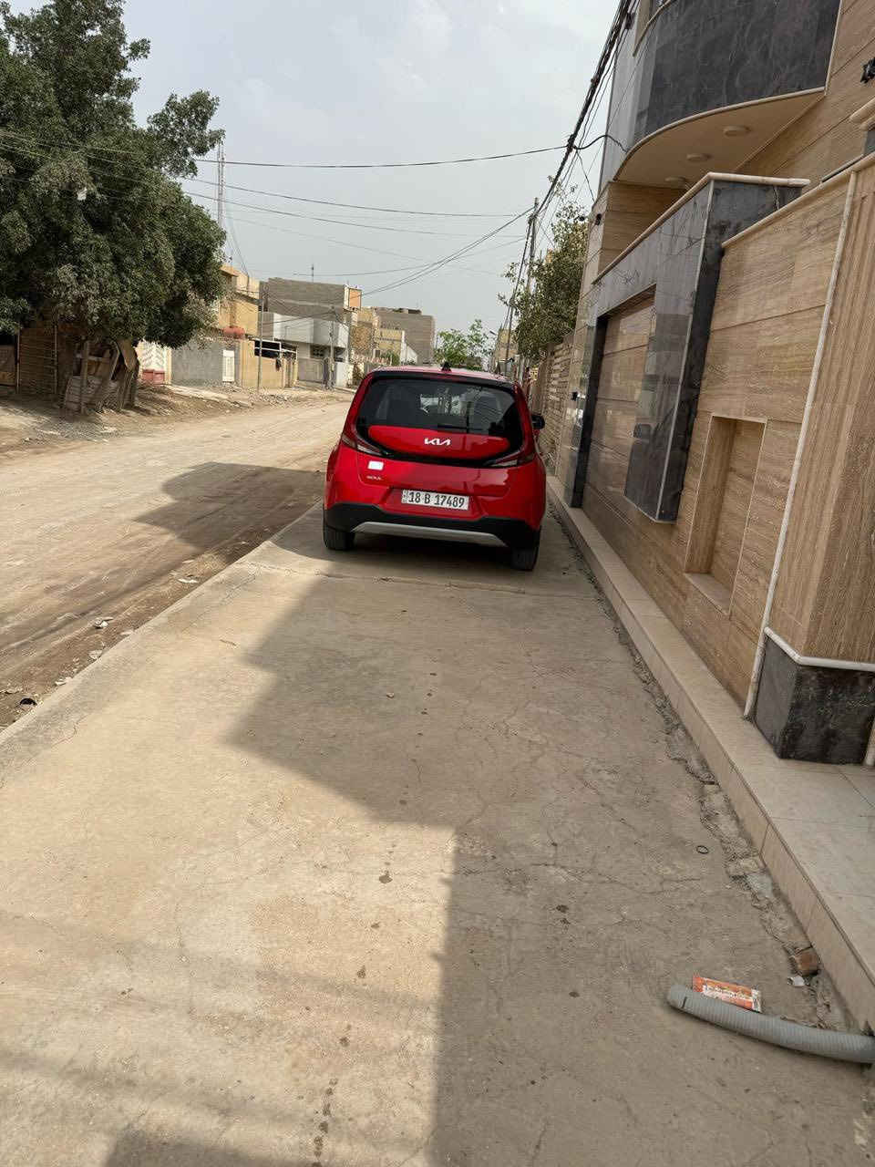 السلام عليكم للبيع كيه صوال ٢٠٢٣ مبدل بنيد فقط
وبارد بين الباب والجاملغ جهت العبري السياره احله من الصور مكان السياره بابل ***********
