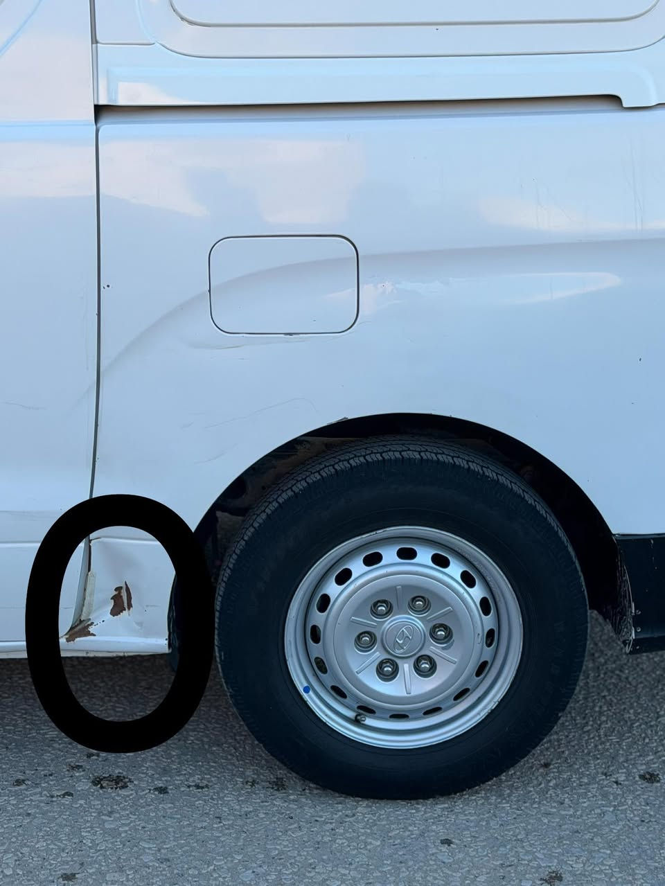 السلام عليكم
ستاركس فان 2016 للبيع
 حداديه جديده اماميه خلفيه 
تخم تاير قبل شهر مشدود 
باتري جديد 
كير مكفول 
المكينه بيها خيط بخار 
السياره حلوه كلش 
بديها كلش نضيف 
بيها طخات 2 واشرتهن  
السياره رقم اربيل بأسمي 
الاستفسار او واتساب 
***********
***********
