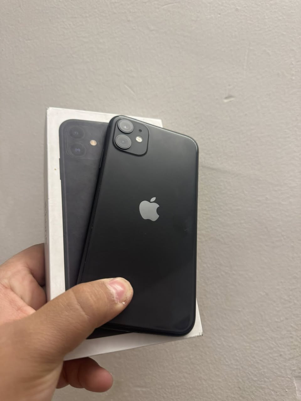 للبيع فقط 
ايفون ١١ عادي (دبل خط)
ذاكره ١٢٨
بطاريه ٧٢
جهاز مكفول مكفول ما مفتوح ابد 
سعر ٢٢٥ قفل قفل قفل
مكاني بغداد البلديات 
***********
