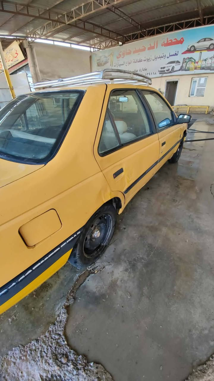 السلام عليكم سلام عليكم بيجو 2010  GLX 405  هزة جديدة لوحات انكليزي هيئة وغرامات مصفرهة
كير محرك مكفول صدر امامي جديد تخم تايرر
تجي وتشوف بعينك قبل شهر حولتهة بسمي وهزيتهة  سيارة 28 وبيهة مجال 
***********
