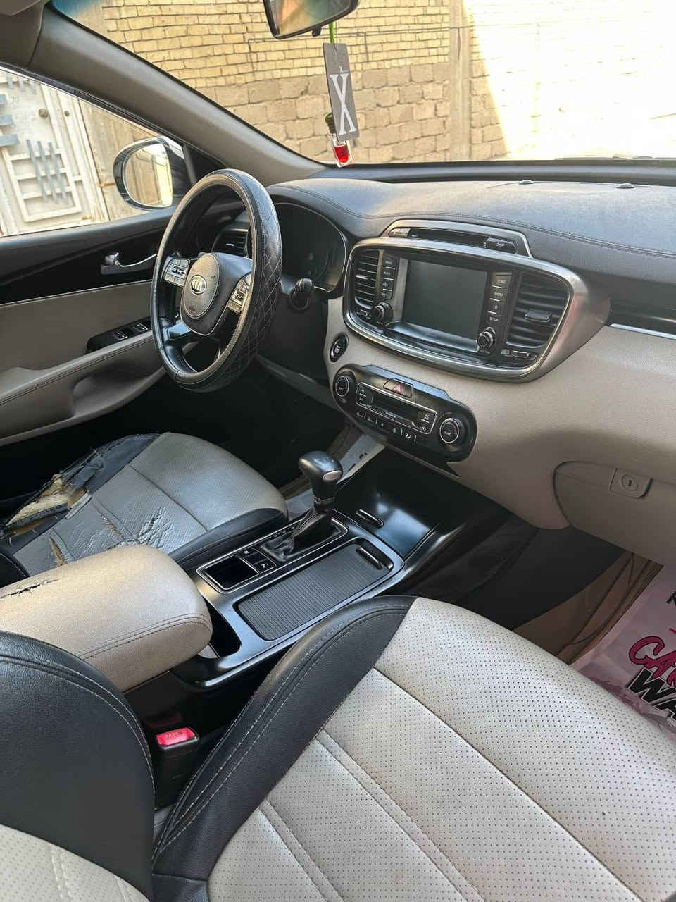 السلام عليكم 
سياره للبيع سورنتو
 موديل ١٩ السياره خليجيه 
 ٦ سكندر ٧ راكب 
شاشه جبيبره كامره
 حساسات مري شفط
 كفاله عامه من صبغ من تبديل من فتح كير مكينه
 كفاله ما مفتوحات
 تخم تاير جديد بالسياره
 السياره مال جناي 
 السياره رقم بغداد انكليزي 
تحويل ثاني يوم 
مكاني في كربلاء
 اني مكلف بالنشر
 السعر ٢٤٨
 وبيها مجال بيع سريع
 الاتصال ***********
