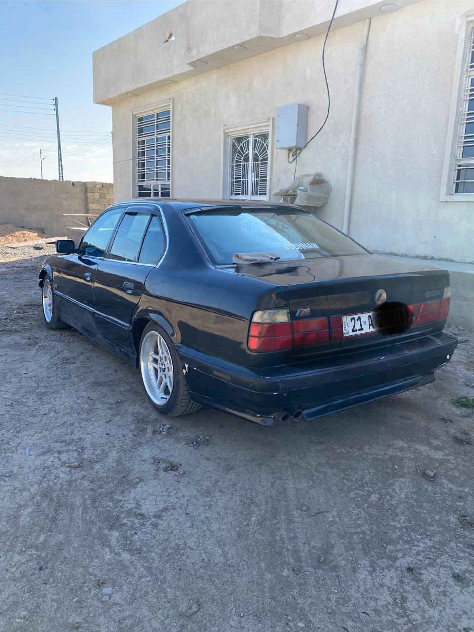 السلام عليكم بي ام للبيع موديل 1995كير أوتوماتيك حجم 525سليمانيةللأستفسار والشراري الجاد يتصل *********** تحياتي
