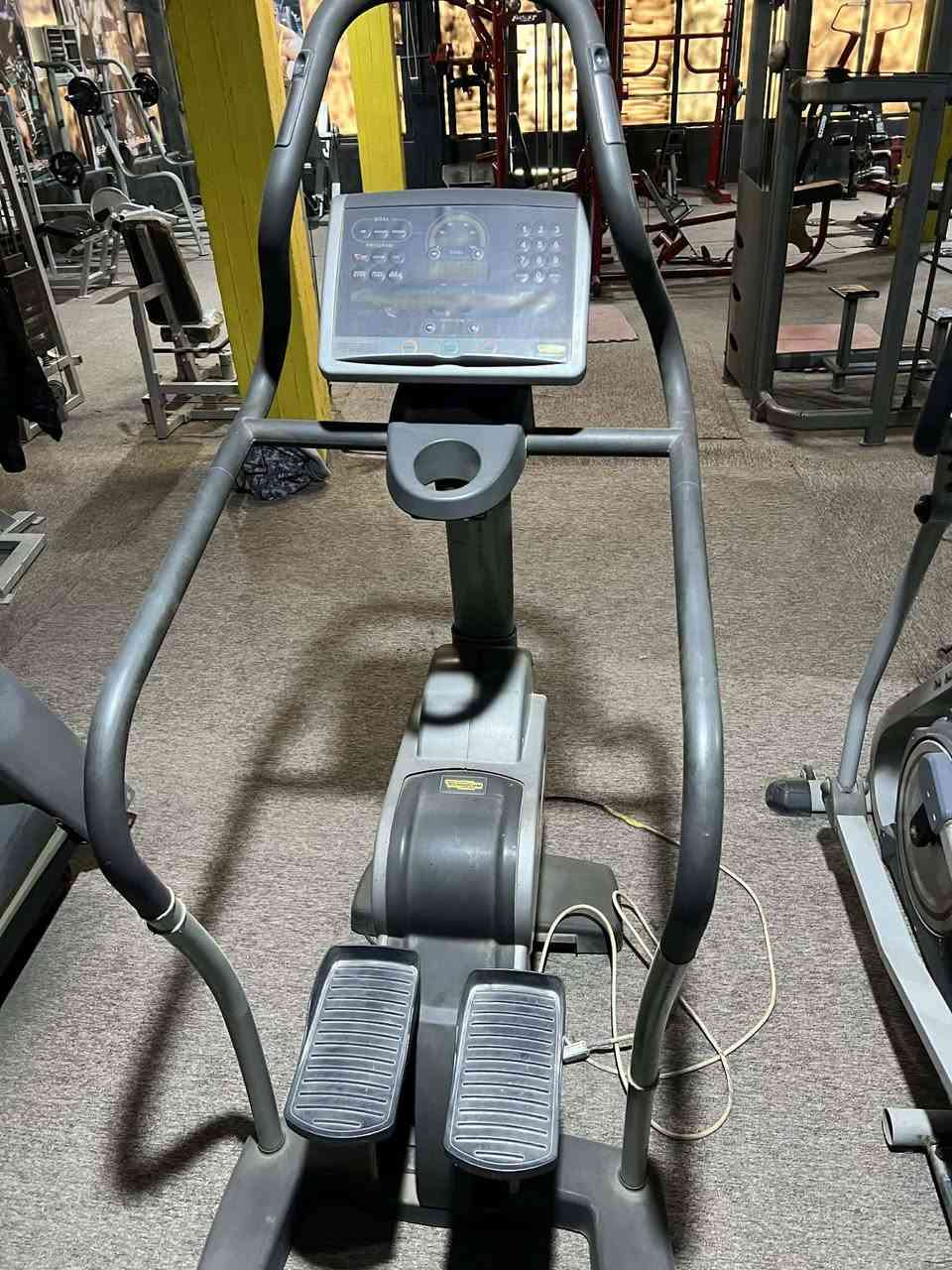 اجهزه رياضية بأسعار مناسبه
درج تكنو 
بايسكل تجديف 
جهاز بالوفر
سحب T حر 
حمالة دبني حر 
جام خانه ارتفاع ٣ امتار عرض ٢ ونص 
مبردات حجم كبير عدد ٢ 
للاستفسار مراسله او الاتصال على الرقم ***********
