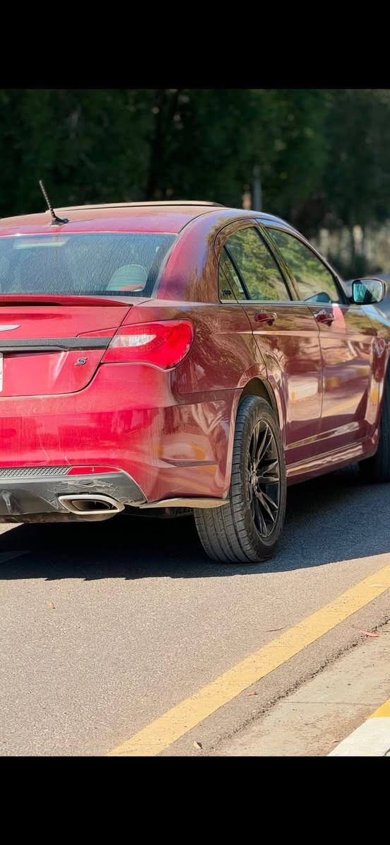 السلام عليكم
C200 موديل 2014 
فووول مواصفات 
V6 3600 
حادث جاملغ جهة سايق مبدل و ربع البنيد بي جراد
ماشية ١١٣ 
رقم بغداد سنوية 2027 
السعر 93  و بيهة مجال 
كير محرك مكفولات
بيهة نقوصات بسيطة شريط ستيرن و لايت امامي تك  و بطانة جاملغ و درع اسفل 
تبريد و صدر كلة تمام 
مكاني بابل المركز 
***********
