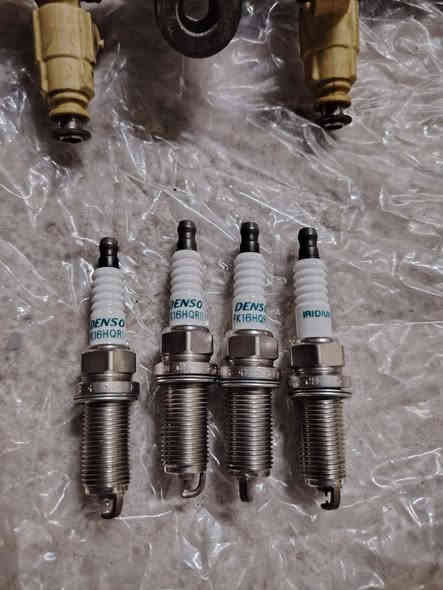 بلكات دنيسون اريديوم وكاله موبز ١٦ سن العالي
سعر النوزلات ٥٠

والبلكات  ٣٥

مكاني بغداد وهذا رقمي ***********
