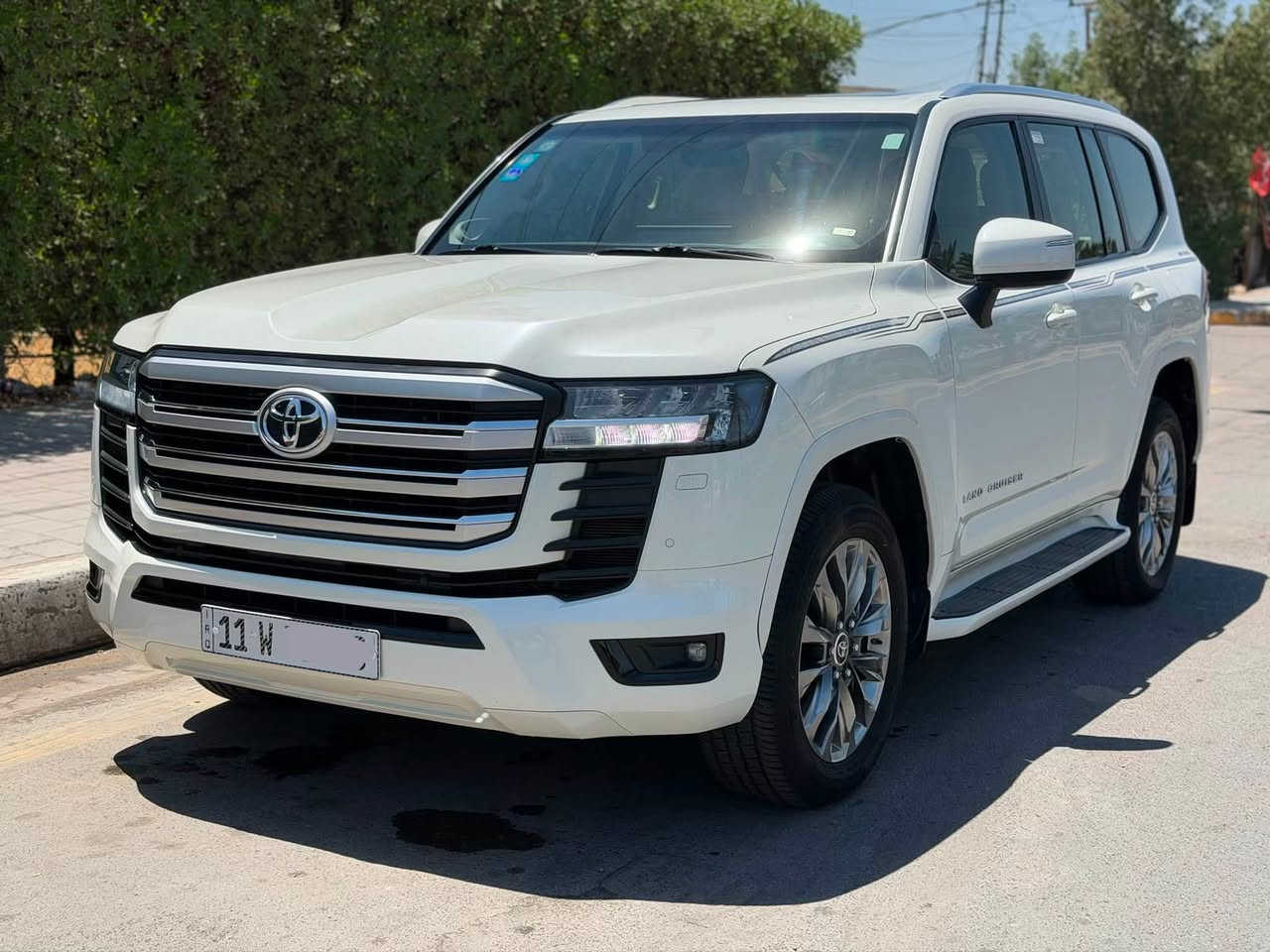 لاندكروز 2023 (Gxr) twin turbo  ضمان ساز
السياره توين تيربو
ضمان ساز تويوتا العراق 
ماشيه ٣٣ الف بعدها زيرووو
رقم بغداد باسمي
وهذا رقمي ***********
فول مواصفات
كشن تبريد  
3 شاشات تطبيق
جنطه كهرباء 
٨ ايرباك 
جلد وكشنات كهرباء
شاشه كبيره مال vx
سماعات jbl
محرك 3500 توين تيربو
السياره جديده جدا مكفوله من الصبغ والبارد وكلشي وكل غراضها وملحقاتها بالجيس وبعدها ارضياتها ممطبوكه عليها
السعر ٦٥٧
للاتصال ***********
