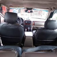 جيب شيروكي موديل ٢٠٠٠ لون فيلي محرك ٦مرغوب كير ولوكير  محرك  سيارة بلا...