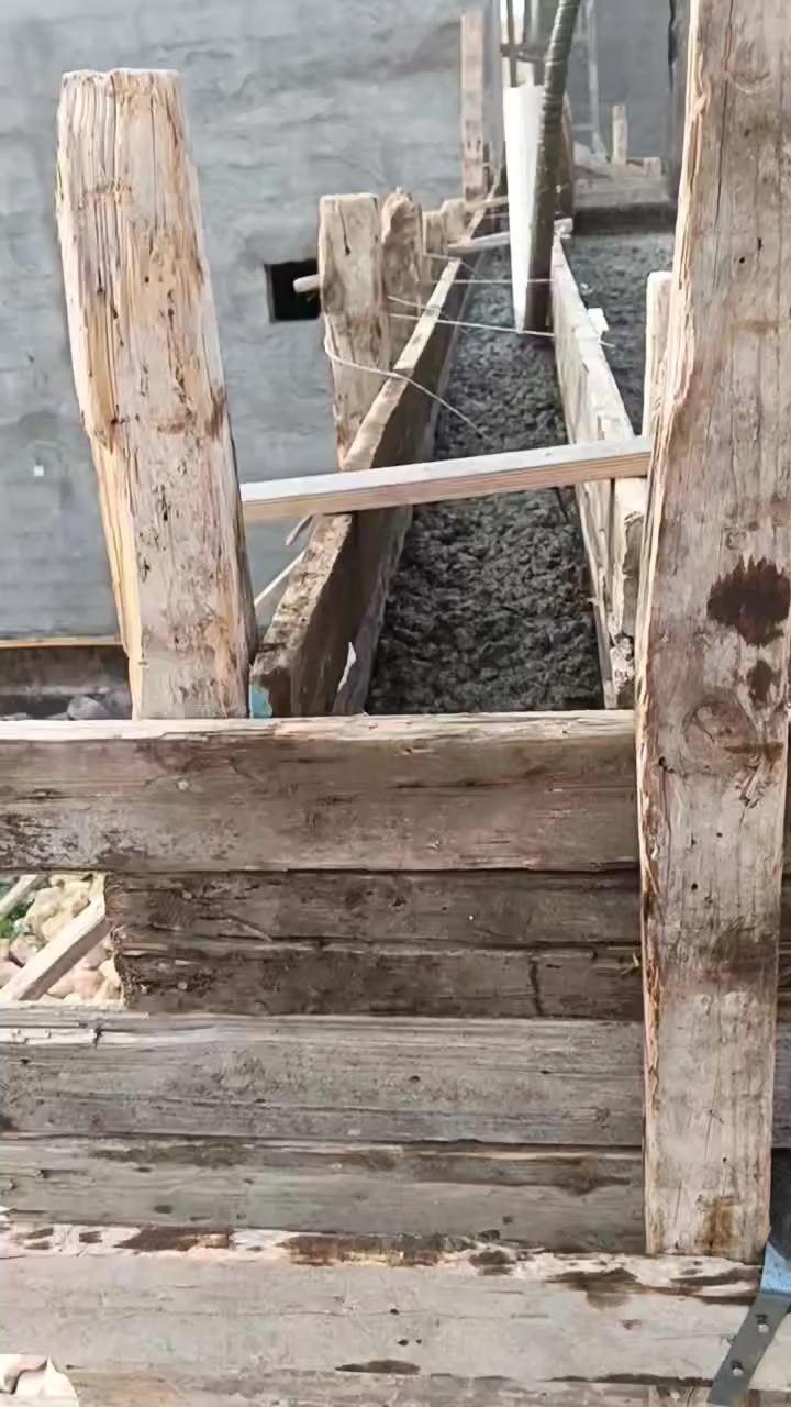 بسم الله الرحمن الرحيم          يعلن مكتب وسكله ليث الفهد
عمل بيت كامل تسليم مفتاح دفع مقدمة والمتبقي اقساط كل شهر 
مع انظر عمل حسب المواصفات واختيار الزبون
سعر المتر بناء بلوك مضغوط 385
سعر المتر بناء حجر 395
سعر المتر بناء طابوق410
*********** ابوليث
