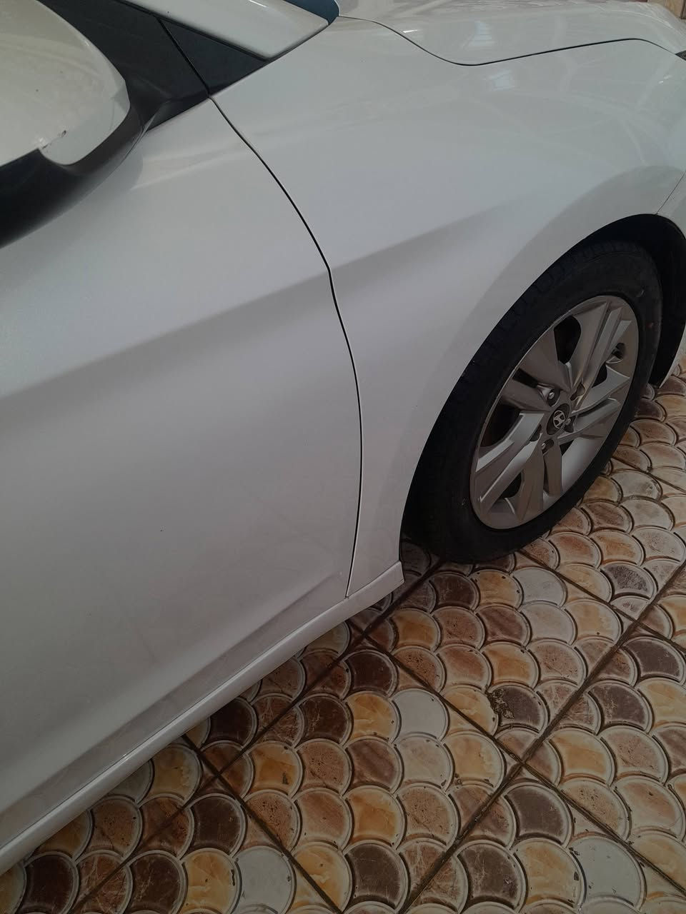 ألنترا ٢٠١٩ وارد أمريكي كلين ضررهه دعاميه خلفيه فقط ليبل واحد بدون أرباك بدون قطرة صبغ شكل العشرين تخم تاير باتري جديد صدر شركه رقم ديالى وبأسمي ماشيه ١٣٢ مكينه ٢٠٠٠دوش السعر ١٣٥ ومجال بسيط مكاني ديالى بعقوبه وهذا رقمي ***********وطخة تكتك بسيطه مالعبت بيهه موضحه بالصور
