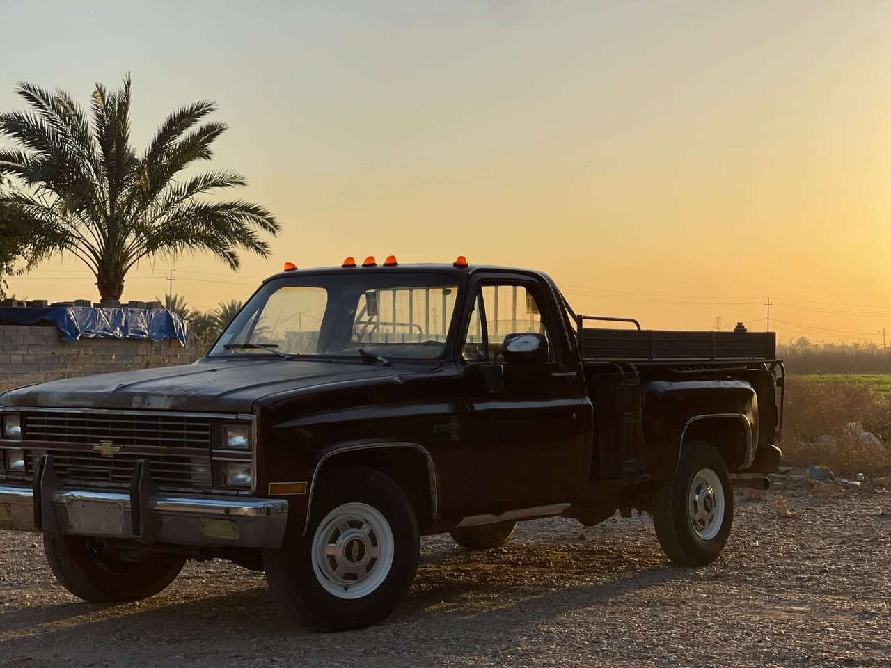 سلام عليكم
شوفر وانيت موديل 83 رقمها صلاح الدين انكليزي الجديد بسمي تحويل ثاني يوم  ومكانها ابغداد كير 400 اوتوماتيك محرك 305  السياره جاهزه ماعدا الكابريتر مالتها يرادلها ترتيب سعرها 55 وبيها مجال للشراي للاستفسار ***********
