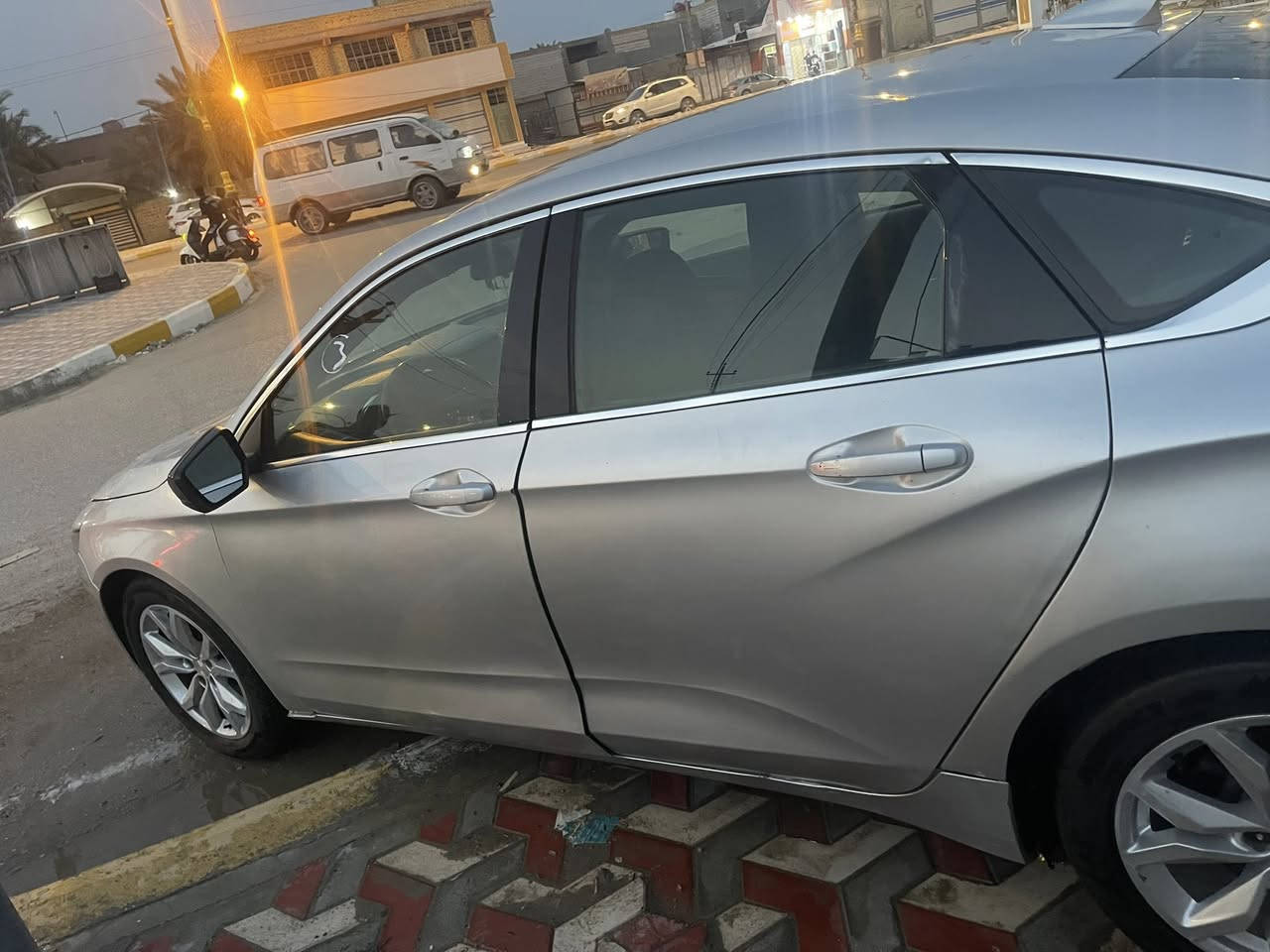 سلام عليكم سياره مديل ١٦. بسمي ارقام إنكليزي محرك ٢٥٠٠ المرغوب  تواير حداديه كارتون تبريد ثلج  سياره مكفوله من العيب الشرعي مصبوغه حزام   سعره 105 وبيه مجال. مكاني فظليه   مبايل  ***********
