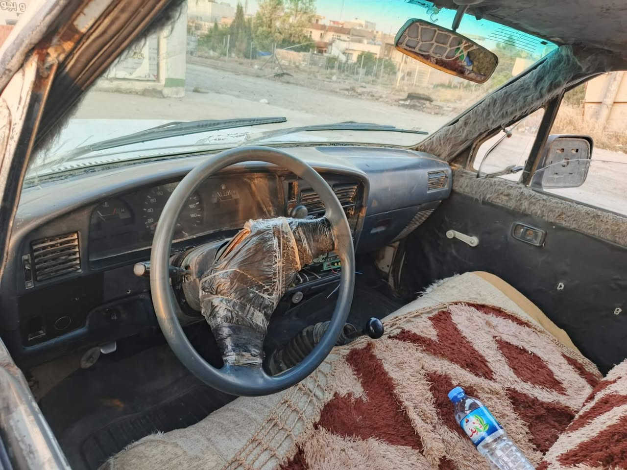 تويتان پيكاب مؤديل 90 گير مه كينه به شرت
مالي كه سابت  سه نه واي بو سه نه واي كي ونه بو 
بي دعم بي له دراو نرخ 16ماعامه له ناو نيشان جمجمال 
***********ئاسيا***********
