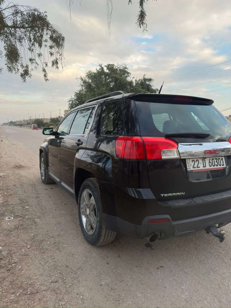 جمسي تيران 2013 نضيفة جداً
وارد خليجي فول مواصفات 
فتحة سقف ( بانرواما ) 
كشنات جلد + تدفئة 
مكينة جديد قبل شهر ونص شادها مكينتها 3600 
صدر جديد امامي خلفي قبل سبوعين مبدلة 
كير خير من الله بحالة ممتازة 
بيها صبغ فقط بخ جاملغ والسونار موجود 
رقمها اربيل داخلة هزة 
كشرها نضيف جداً والسياره بل حقيقة احلا 
السيارة مابيها اي عطل تشغل وتروح بيها وين متريد 

سعرها 118$ وبيها مجال بسيط 
مكانها بغداد 
***********
