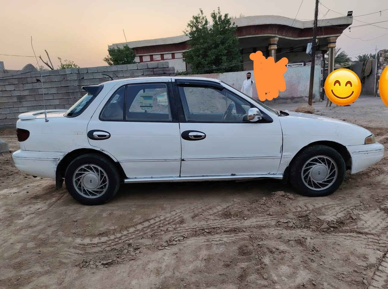 سلام عليكم من رخصه ابو الكروب 
كيا سيفيا موديل 94الرقم بغداد شرط التحويل 
1محرك فول يعني نشط ورزن وناعم فقط بي بدايه بخار الصبح ثواني ويكطع غيرها ماكو
2الكير عادي فول كفاله وشرط
3تبريد تدفئه فول
4كهربايات فول جام اربعه شغال اكتروني+كيج سرعه+كيج كيلو متر+كيج حماوه+كيج بانزين +لايت عالي ناصي بك لايت اشاير +تخم سماعات فول
5تخم تاير+صدر فول 
السياره بلاديه لا معجون ولا صبغ فقط بيها خياسات ب الهلالات والتريشه الجوه الباب باقي السياره مكفوله من ضربه ومن معجون دواخل السياره حلوه ومرتبه مابيها كل فطر ولا كسر والون بيجي الداخل شباب رحمه لهلكم الي متعجبه السياره لا يخابر وامسح المنشور واني جايك وب الاخر تغلغ تلفونك شراي اتصل وبيك خير وتشلع عيوني الاثنين مكان السياره صلاح الدين بلد قضاء الضلوعيه البوفراج ***********رقم الثاني ***********واني بالخدمه السعر 31وبيها مجال للشراي
