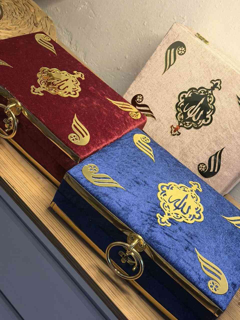 ✨ بوكسات عيد الأم وصلت ✨

دلّلي ست الحبايب بهدية فخمة ومرتبة بكل حب 💝
بوكساتنا بتصاميم أنيقة وألوان راقية تناسب ذوق كل أم 🌹

📦 متوفر عدة ألوان وتصاميم
🎁 تغليف راقي جاهز للإهداء
💖 تفاصيل فخمة تعبر عن حبك 

بوكس روحاني فاخر 🤍
يحتوي على مسبحة + سجادة صلاة + مصحف
مرتب بعناية وجاهز للإهداء 

📍 العنوان: الديوانية – قضاء الشامية – شارع 30
📞 للحجز والاستفسار: ***********
🏷️ اسم المحل: دان لوڤنت
