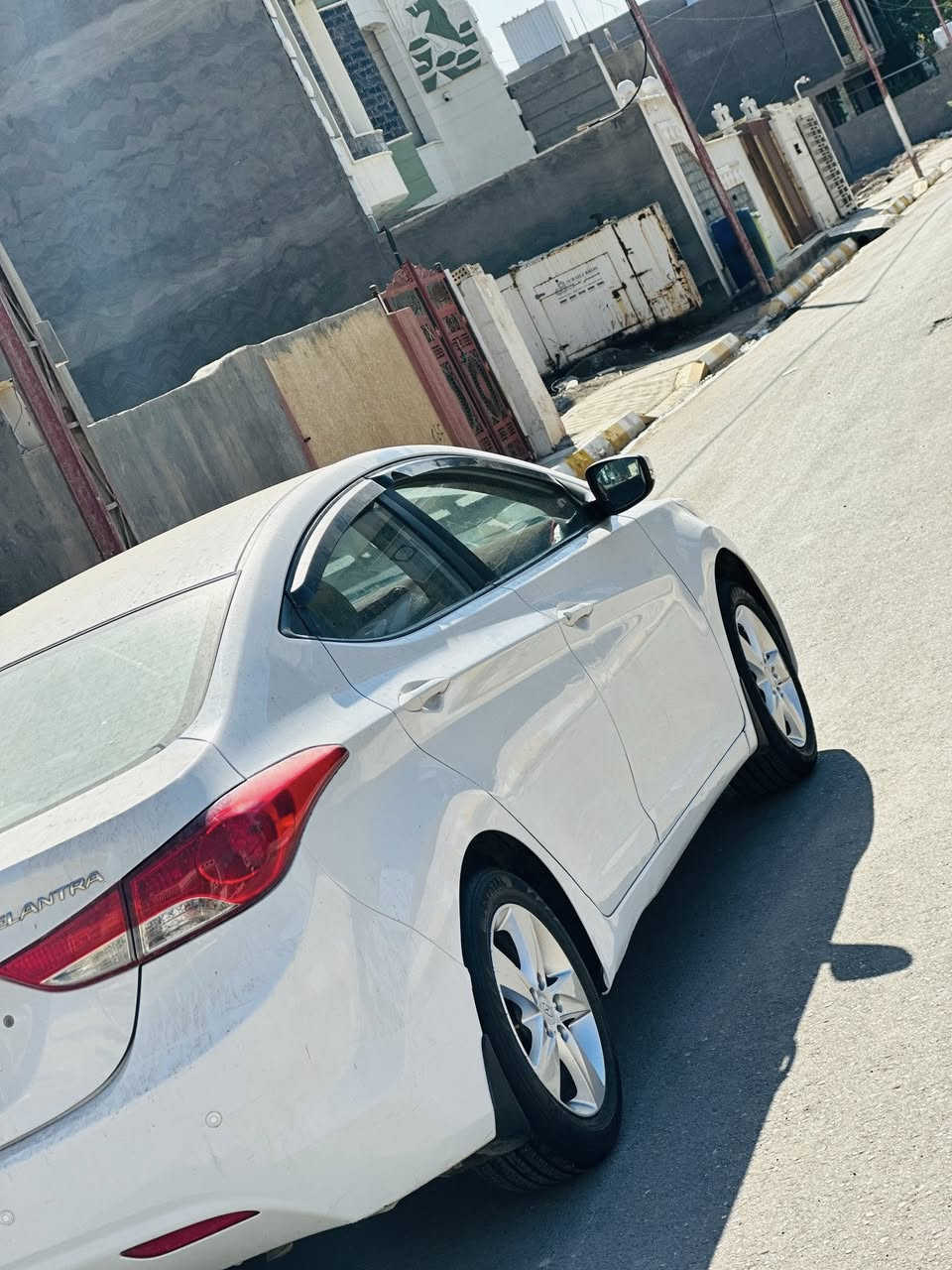 النترا  2012 خليجي
بنيد صبغ فقط باقي كفاله عامه 
محرك 1600 سياره احلا من الصور للاستفسار 
 ***********
