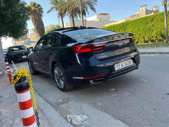 السلام عليكم للبيع او مراوس حسب القناعه
(كيا كادنزا )موديل 2017
محرك 6سلندر فووول مواصفات 
ماشيه 92
ضررها چاملغ امامي وبابين جهت السايق 
السياره جاهزه من كل النواحي اي نقص مبيها
السعر 148وبي مجال
للاستفسار ع *********** 
مكان السياره بغداد السيديه بغداد
