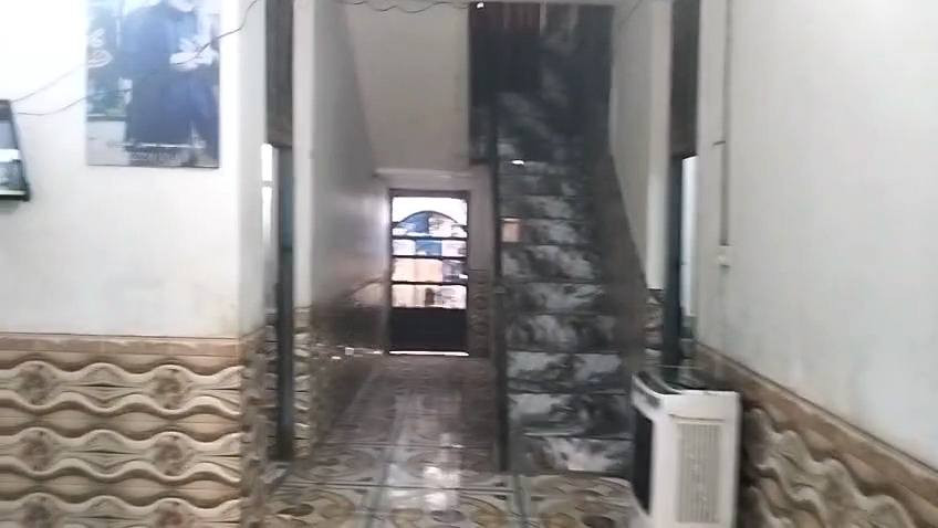 دار سكن طابو صرف
المساحة ٢١٥ متر
واجه ١٠متر و٧٠سنتمتر والنزول ٢٠ متر
طابقين البناء طابوق عكادة
الطابق الأرضي
استقبال كبيره
صاله
مطبخ
غرف نوم عدد ٢
صحيات داخلية وخارجية
طارمه كبيره
الطابق الأول
غرفه نوم عدد ٢
السعر ١١٠ مليون مع مجال قليل جدا
الموقع الديوانية حي العسكري الثالث قرب مدرسة المسرة
للاستفسار أكثر مراجعة مكتب التوكل للعقار الكائن في حي العسكري شارع ٣٠ او الاتصال والمراسلة على الواتساب على الرقم ***********
