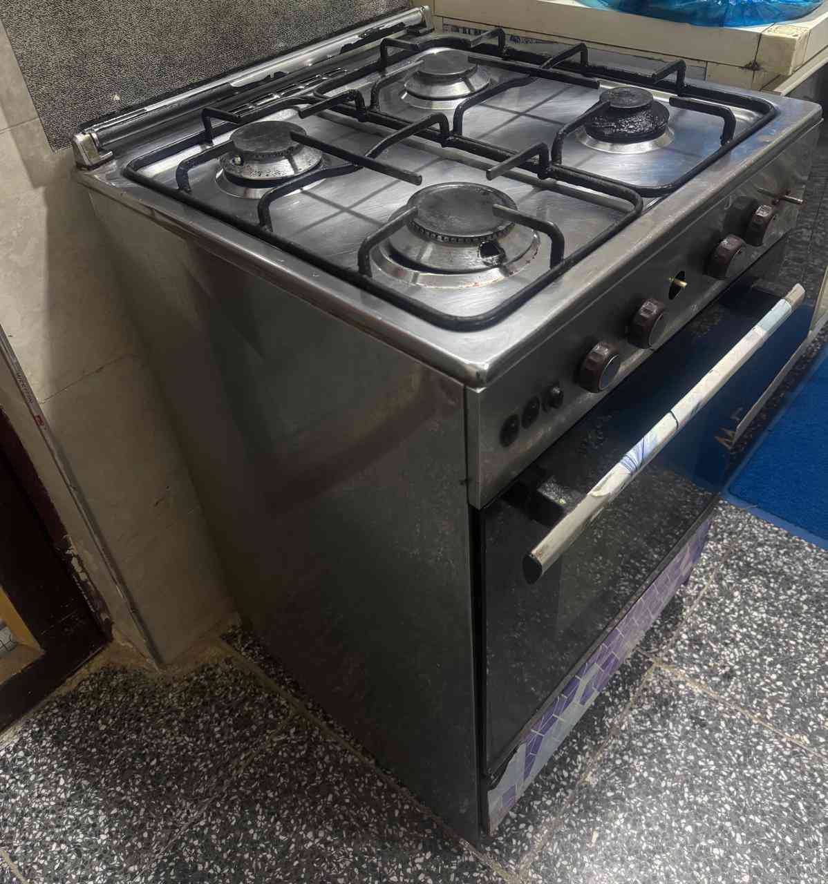 طباخ للبيع نظيف ب٦٠ وبي مجال


**إذا كنت صاحب هذا الإعلان وتريد حذفه لأي سبب، رجاءا أرسل رسالة إلى الدعم الفني**