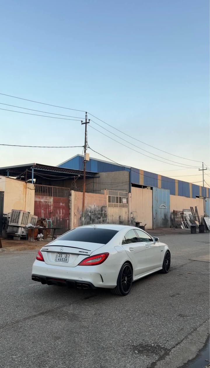Cls400 2016 V6 3.0 Biturbo 
340hp
سیارة وکالة BCM خليجي 
ماشية فقط 44 میل 

ماكو أنظف من هاي الـ CLS بكل العراق.

• فول مواصفات (أعلى فئة)

Rolls-Royce Alcantara سقف داخلي (2000$) 

(Carbon Fiber Diffuser) دفيوزر كاربون فايبر
AMG Wheels ويلات
AMG Exhaust كزوز

مکان السیارة: اربیل

Whatsapp: *********** أربيل, العراق

