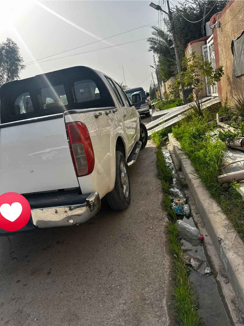 السلام عليكم نيسان نيفارا موديل 2011
رقم أربيل الجديد  باسمي 
كير مكينه جديد مكينه قبل 20 شادها 
باتري +صدر+تايرات +تدفئه تبريد +كهربائيات كلها مكفوله وبشرط ✅
قطعتين صبغ فقط مكفوله من اي ضربه 
مكاني ديالى السعر 120 وبي مجال 
***********
