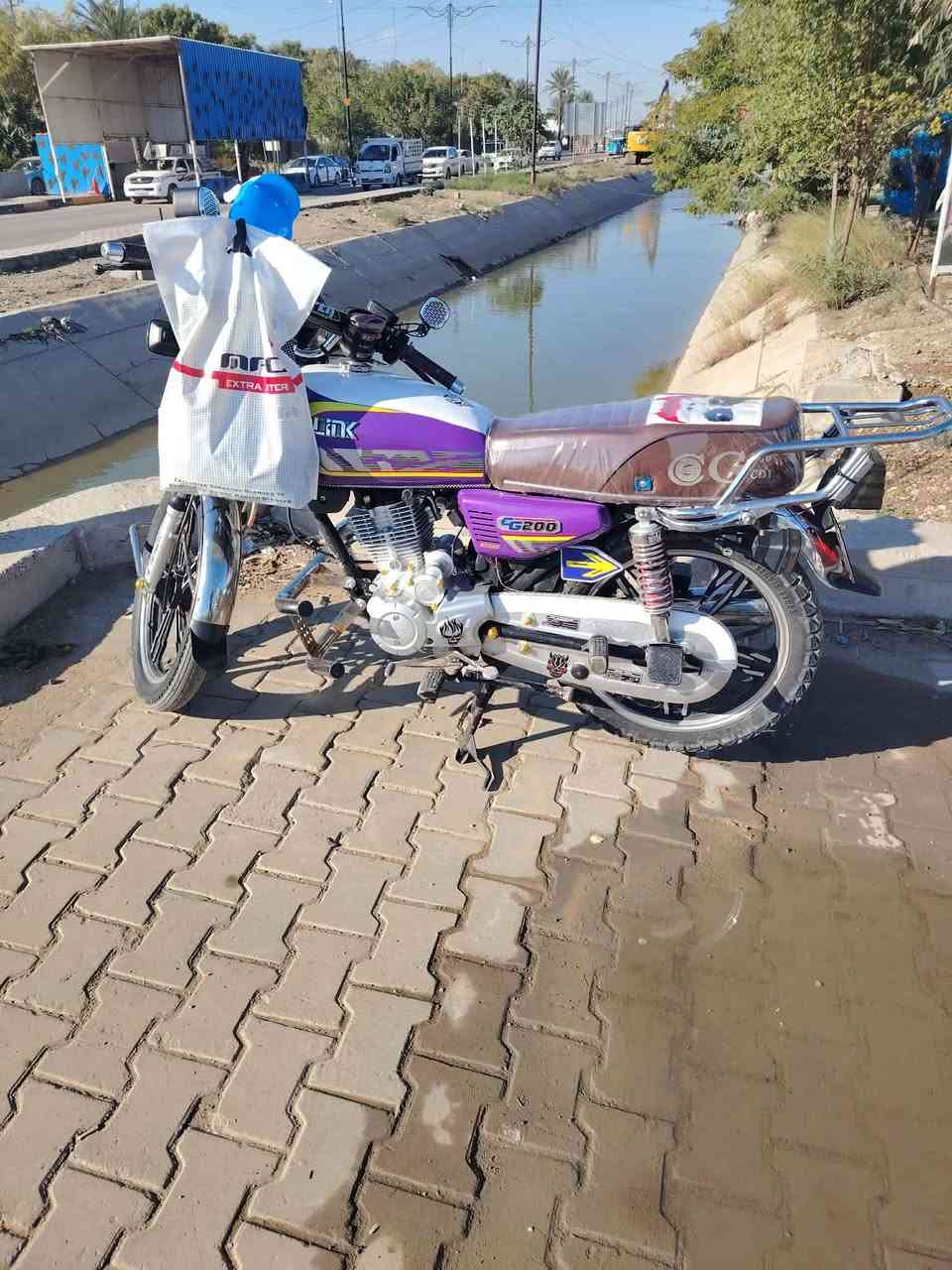 السلام عليكم سيفان للبيع موديل 2024 المحرك 200c المحرك مامفتوح الدراجة نضيفة الوراق موجودة السعر 650  الماكن ديالى  تقاطع القدس  الرقم ***********
