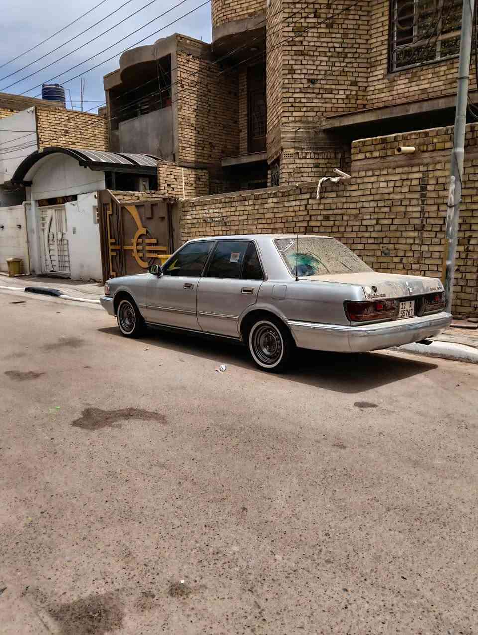 سلام عليكم سياره سيدان يسره بلاد مديل 90جاهزه تبريد حداديه طخم تاير مكينه 3000ديلكو كير عادي لاتنقيص ولا تبخير مكفوله من الضربه ول صبغ الاستفسار ع رقم *********** عبوسي السيد
