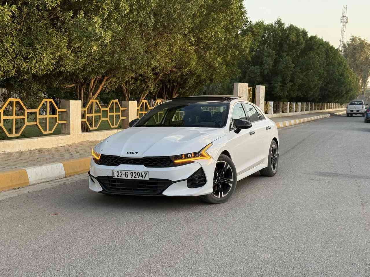 السعر 179 بيها مجال بسيط كلش
K5 2022 GT-Line فول مواصفات للاخير
السيارة كلين كلها ليبل واحد بدون تبديل بدون حادث 
فقط البنيد مصبوغ و ٢ كلير امريكا بدون فتح بدون تبديل

فول مواصفات 
بنورما 
بصمة 
نقطة عمياء 
رادار 
دركة دي مختومة 
اتو هولد 
٤ انضمة قيادة 
سايد بريك بصمة 
شحن واير ليس 
شاشة وكامرة
مراية اتو دم
داخل لمس ولد 
جنطة بك لايت متصل لد 
بجم لد 
رادار خلفي 
ابريك خلفي اوتو 
جام كلة اوتو 
تشغيل عن بعد 
ترحيب 
تحكم ستيرن فول 
بعد بيهاا هواية مواصفات 
تيارات جديد 
مكينة كير كفالة 
تبريد كفالة 
ماشية 36 الف 
اربيل بسمي تحويل او وكالة حاضر 
بعدهاا بريحت الشركة

السيارة كامله ما ناقصها برغي
صدر محرك كير كشر كله كفالة بشرط
فول الفول جيتي لاين
المكان بغداد
***********
السعر : 179 مجال كلش بسيط
