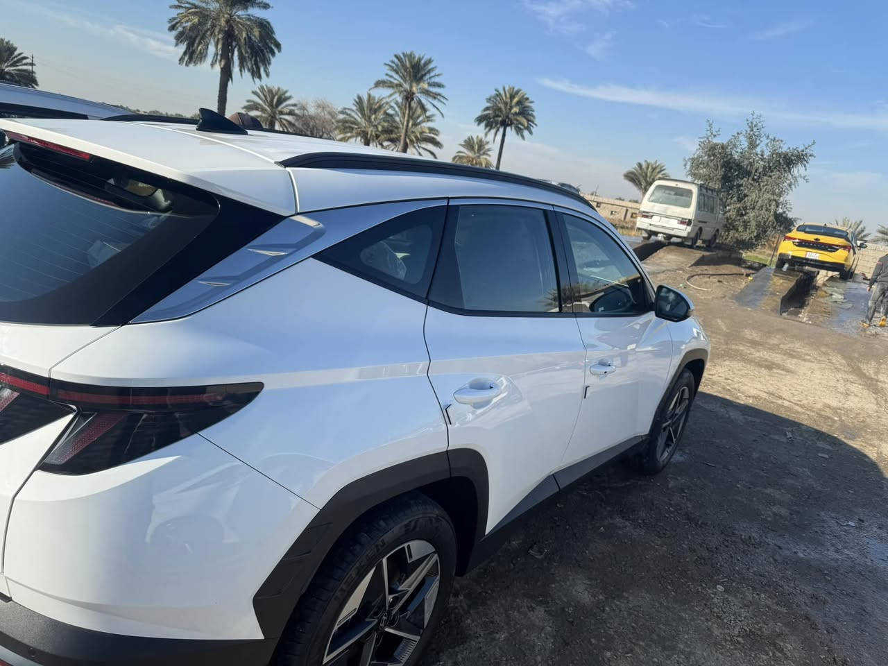 سلام عليكم 
توكسان  موديل ٢٠٢٥
فول ما عدة التنته 
ماشيه ١٠  
أخت الزيرو كفاله عامه شركه 
بصمه تشغيل  
بصمه أبواب  عدد ٢ دخول ذكي
تشغيل عن بعد 
شاشه متصلة 
شاشه جدتل
لايت زنون 
لايت يصعد وينزل
لد متصل الخلفي 
شاحن لاسلكي 
تثبيت سرعا 
تحكم استيرن
مري شفط 
اشاير بل مري 
مانع نزلاق 
كأمره خلفيه دواره  ٣٦٠ 
٤وضعيات قياده 
بردات خلفيه 
مكينه ٢٠٠٠دوش المرقوب 
كراسي كهربا عدد ٢ 
ترحيب عن اقتراب السياره 
سايد بريك كهربا 
تحويل ثانيوم 

السعر ٢٣٢ وبية مجال 

بغداد العامريه ***********
