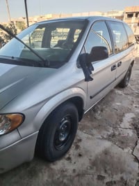 كرفان ٢٠٠٧ • ٣٣٠٠ • مكينة وكير جدد