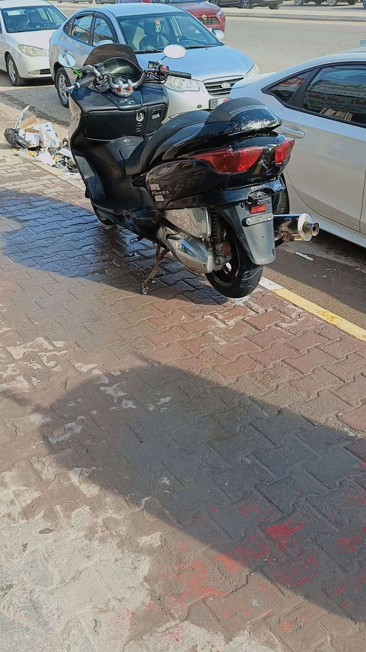 السلام عليكم
فورزه 0/8 للبيع
مابيه أي نقص 
محرك ما مفتوح 
كهرباياته كله شغاله
لايت زنون
صالحه رياضي 
أوراقه كامله 
شلعه معدل فول 
نكره سلف بي وقت 
السعر ٦٥٠ وبيه مجال الشراي
الاستفسار ***********
مكان بابل الاسكندريه
