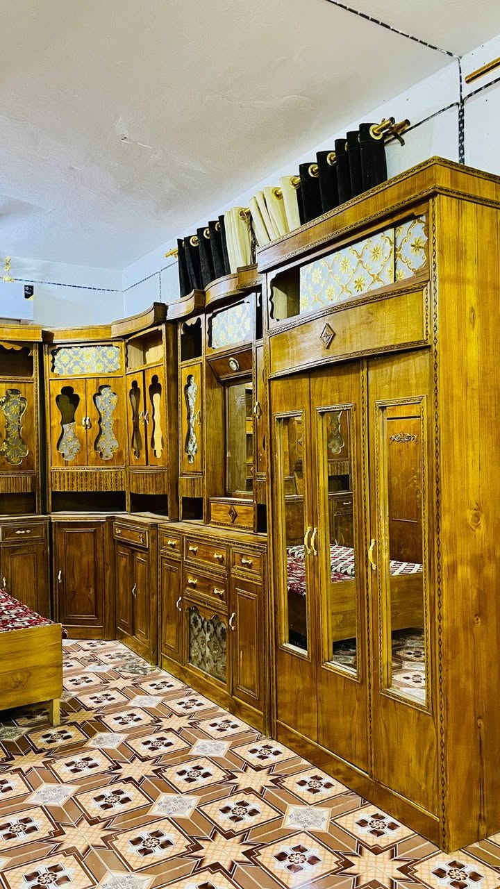 من رخصت لادمن السلام عليكم اخواني يوجد غرفة نوم هودج أربعينيه السعر مليون 150 وبيه مجال المكان قضاء الرمانه التواصل التصال هاذي *********** أو خاص
