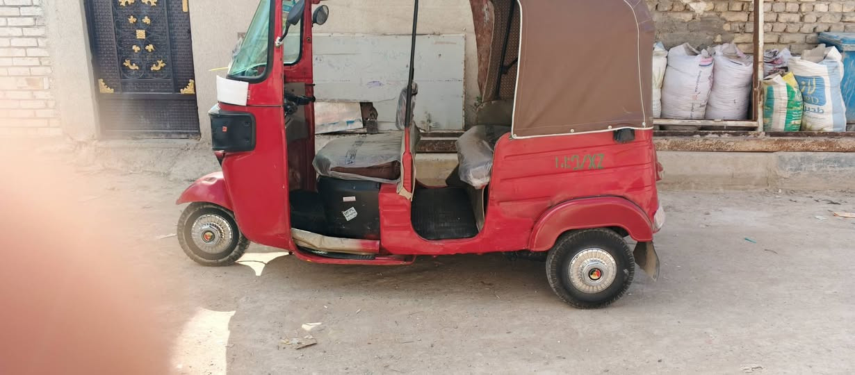 سلام عليكم تكتك 18 شهر 11 للبيع مكينه مال 20 خرسه تكتك جهزه كبل الشارع ما ذب عليه ربع رقم وسنونه تحويل ثاني يوم بسمك لا تنقيص ول تبخير خير من الله السعر 4800 وبيه مجال حك جيه المكان حي طارق الوصط وهذه رقمي ***********
