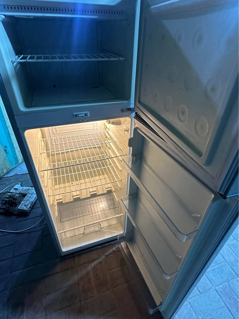 ثلاجه توربو نضيفه 
*********** كربلاء, العراق
