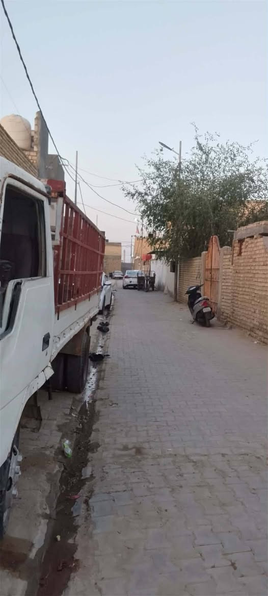 سلام عليكم سياره للبيع كنتر موديل 2000 سياره خير من الله هاذه رقمي للتواصل ***********
