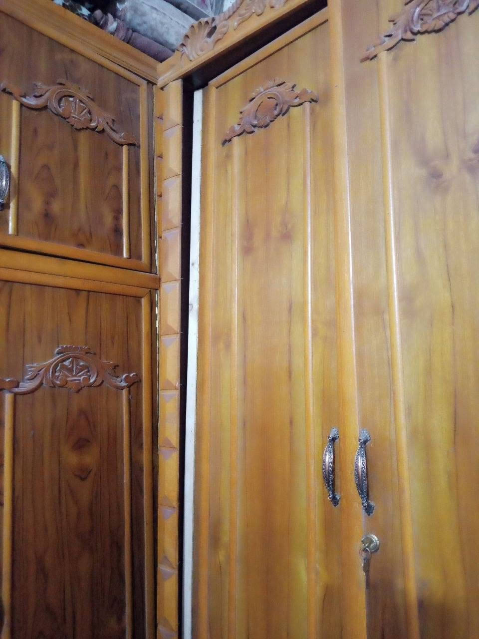 السلام عليكم غرفة للبيع بيه اضرار
السعر 650 وبيه مجال 
العنوان بابل شارع 60
للاتصال (‏‪***********‬‏)
