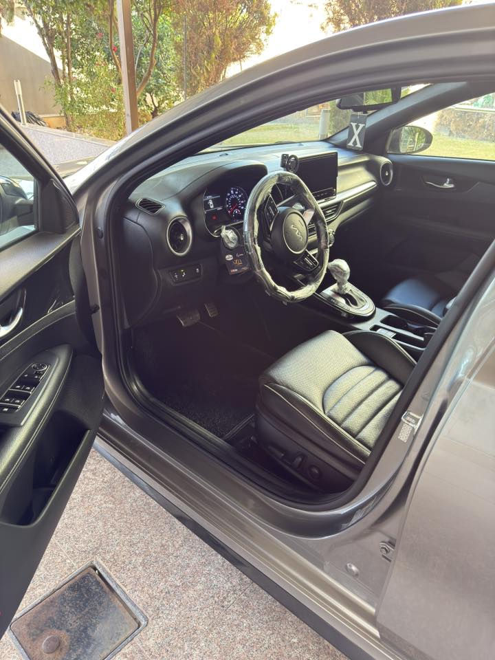 كيا فورتي Gt-line
موديل 2022

ماشية 25 ميل

محرك 2000 dohc

رقم دهوك كامل هزة وفحص وسنوية ولوحات كلو جديد

المواصفات فول 1/1 :-

بصمة وتشغيل عن بعد

سلايد

كشن تدفئة وتبريد

كشن كهرب

كشنات جلد

تبريد خلفي

شحن وايرلس

رادار امامي وقيادة ذاتية

رادارات خلفية

الضرر جاملغ خلفي بدون ايرباك 

بجم كبس لايتات بكلايتات رادارات كلو اصلي ولا نقص مابيها

مكان السيارة   الموصل 

 

 ***********
