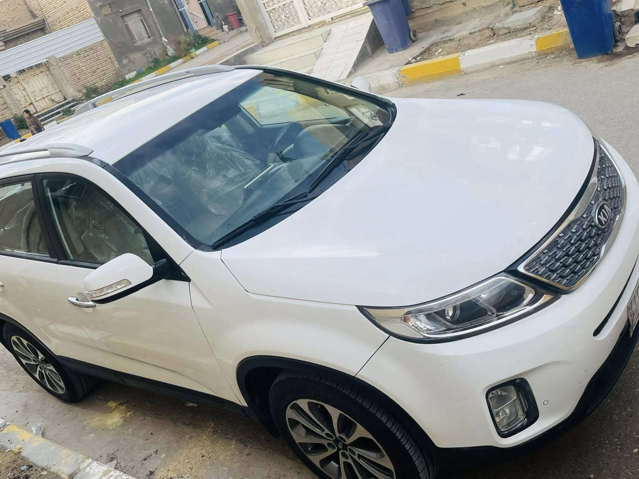 يا الله  كيا سورنتو 2015 
خليجي v6 
سبعه راكب. 
كفاله  عامه  من حتى دعاميات ما عدا بارد قليل 
3 قطع تبرد + تدفئه 
شاشه كار  بلي +كامرا 
يدات نيكل 
ويل كب عدد 5 
تخم تاير جديد
حداديه وصدر جديد
ماشيه 160 
رقم ذي قار باسمي 
***********
مكانه ناصريه مركزز
