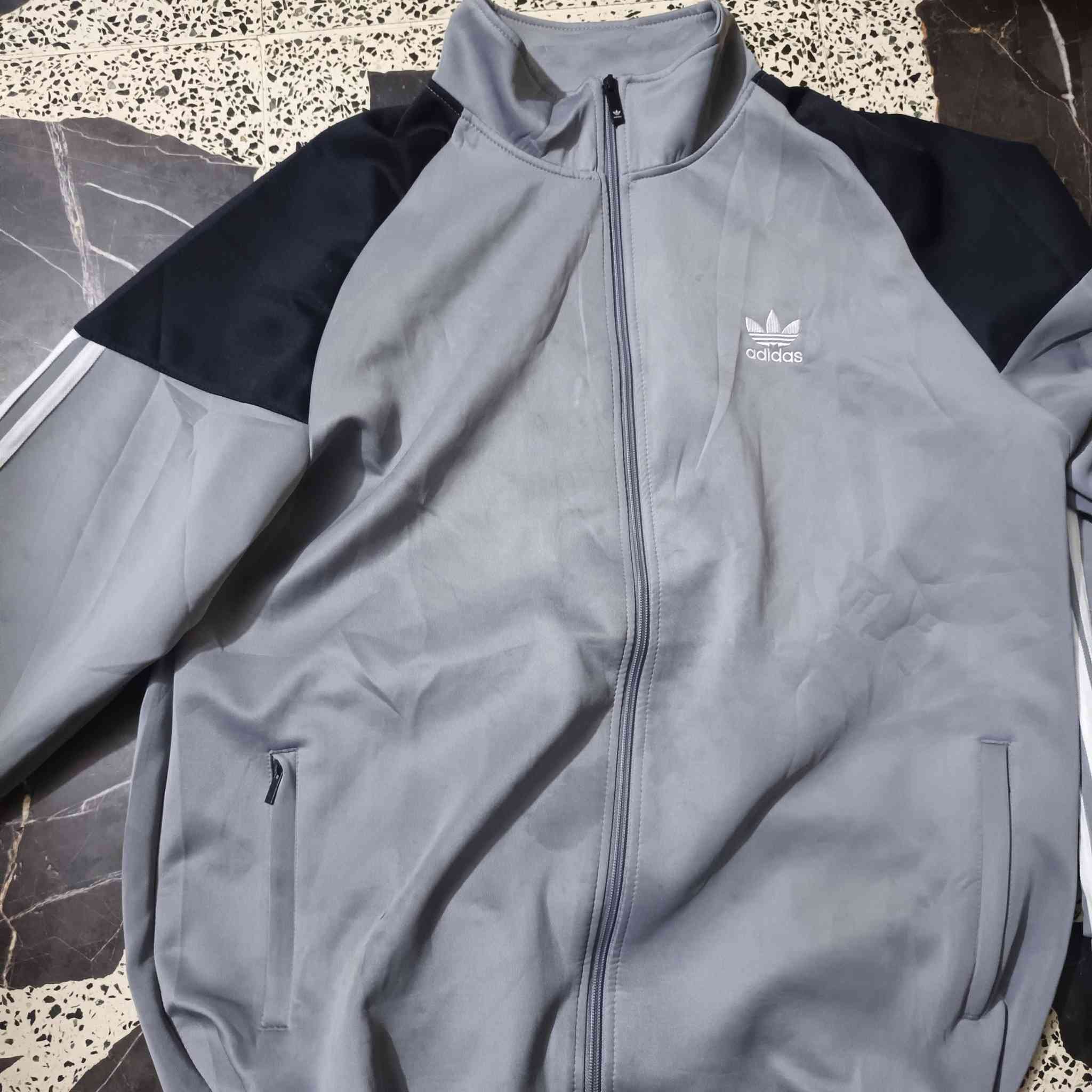 جاكيت رجالي رياضي ماركه اداداس ماركه عالميه جديد لوك يلبس 6 اكس يلبس وزن من ١٠٠ إلى ١٢٠ كيلو سعره مع التوصيل ٣٠ الف الشراي يتفضل خاص قطعه راقيه جدا وجديده لوك


**إذا كنت صاحب هذا الإعلان وتريد حذفه لأي سبب، رجاءا أرسل رسالة إلى الدعم الفني**