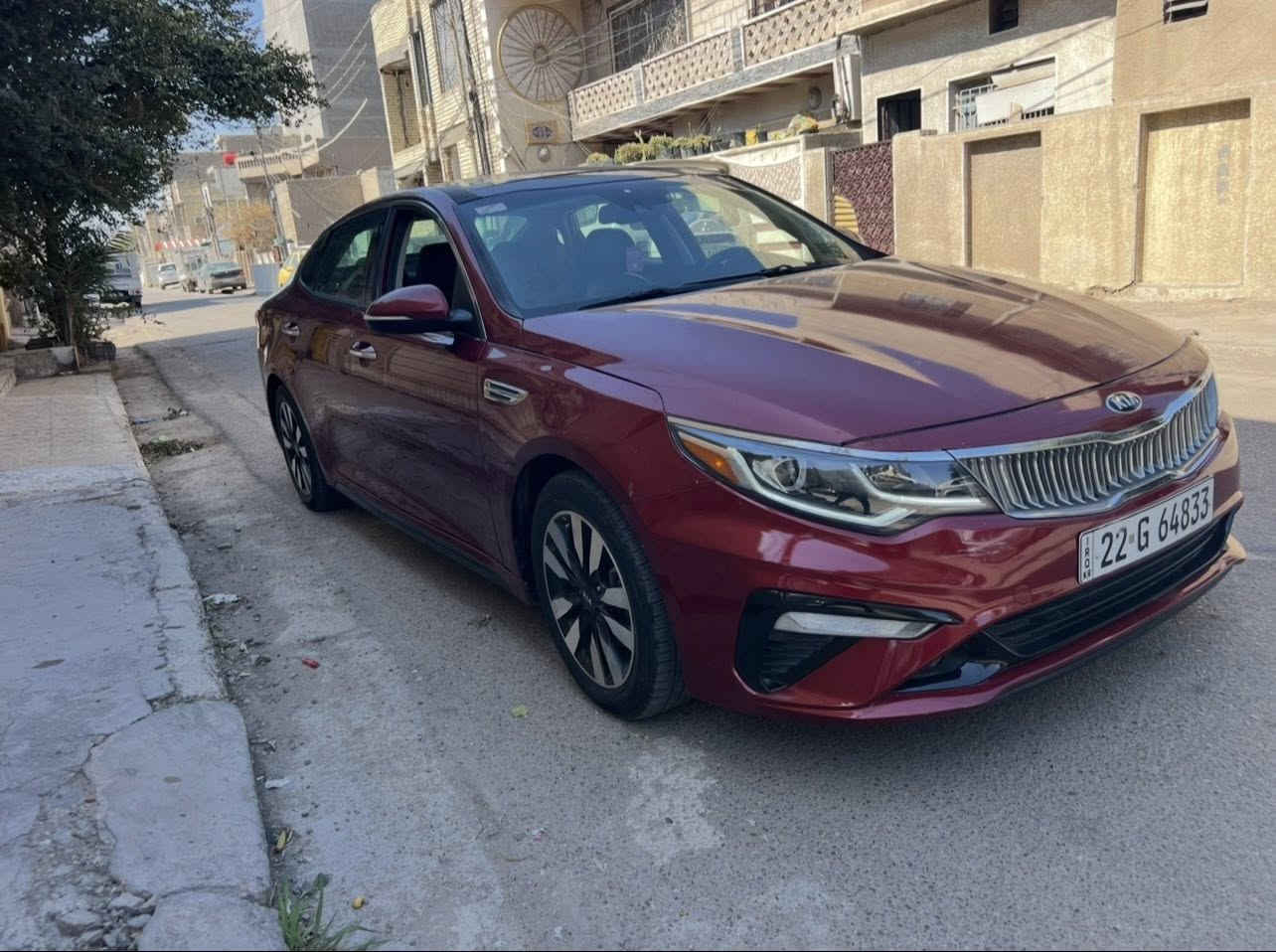 كيا اوبتما S فوول ٢٠١٩ وارد امريكي السياره طابه كلين صار بيها حادث بالعراق ٣ قطع بيها بنيد وجاملغ وباب وبيها تعمير بالشاصي الايسر وجتف اللغد السياره تعميرها كلش حلو ومصروف عليها تبريد كير مكينه خير من الله بصمه فتحه كشنات جلد كهرباء لدات شاشه كامره  مكاني البياع 

ملاحظه اخوان يرحم والديكم الشراي يجي ويكلب ويشلع عيني لوحات جديده سنويه بسمي بعدها مساقطه صارلها سنتين عندي السياره السعر ١١٢ مجال عمله بيها 
***********
