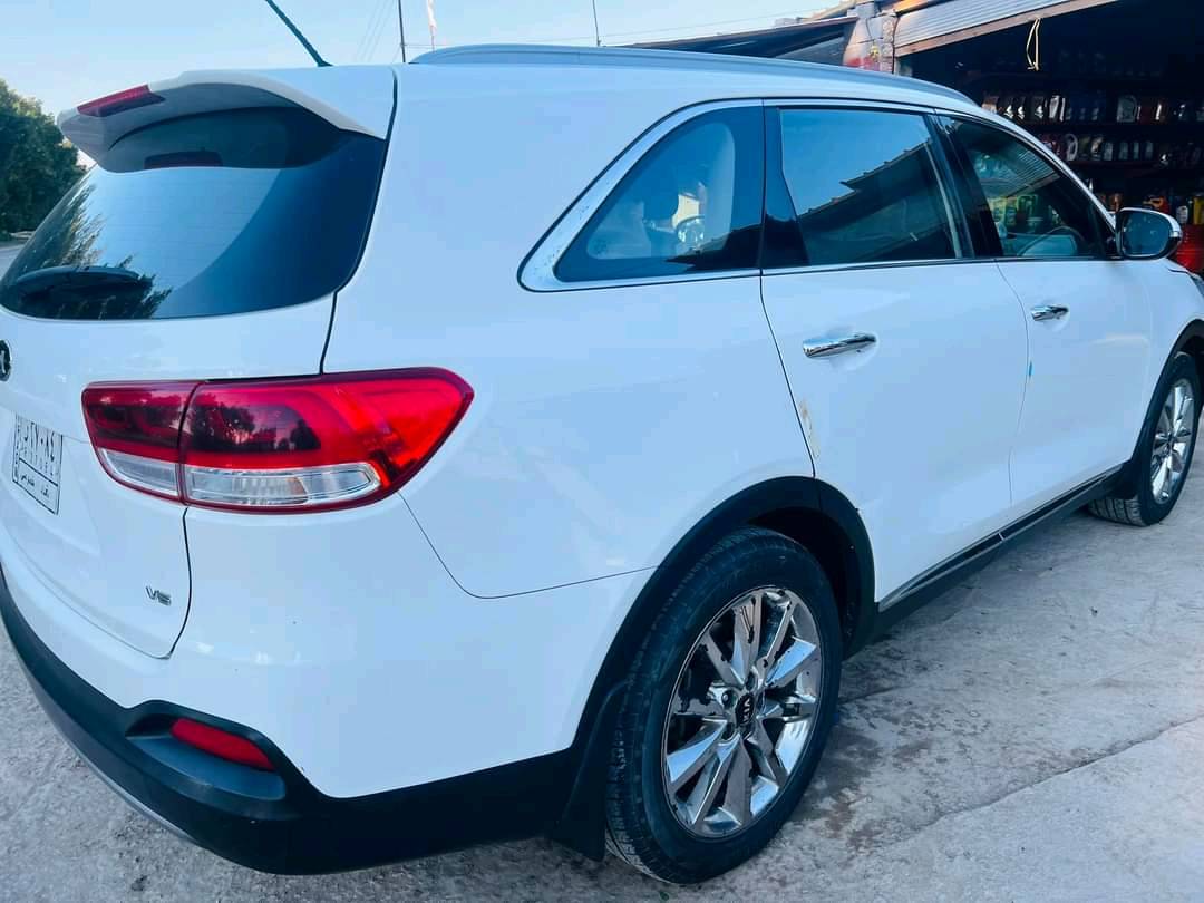 سورنتو ١٧ بغداد بسمي ماشيه ١٧٠الف السياره مكفوله من كلشي فقط مكان طلقه في البنيد المكان بابل جبله 