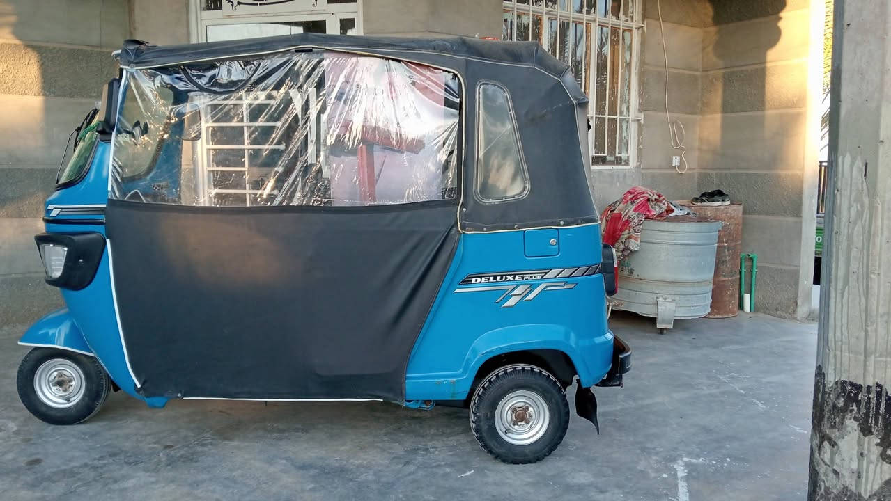 السلام عليكم تكتك للبيع تي فيس موديل 2022 مكفوله لا صبغ ولا معجون رقم وسنوية انكليزي ***********
