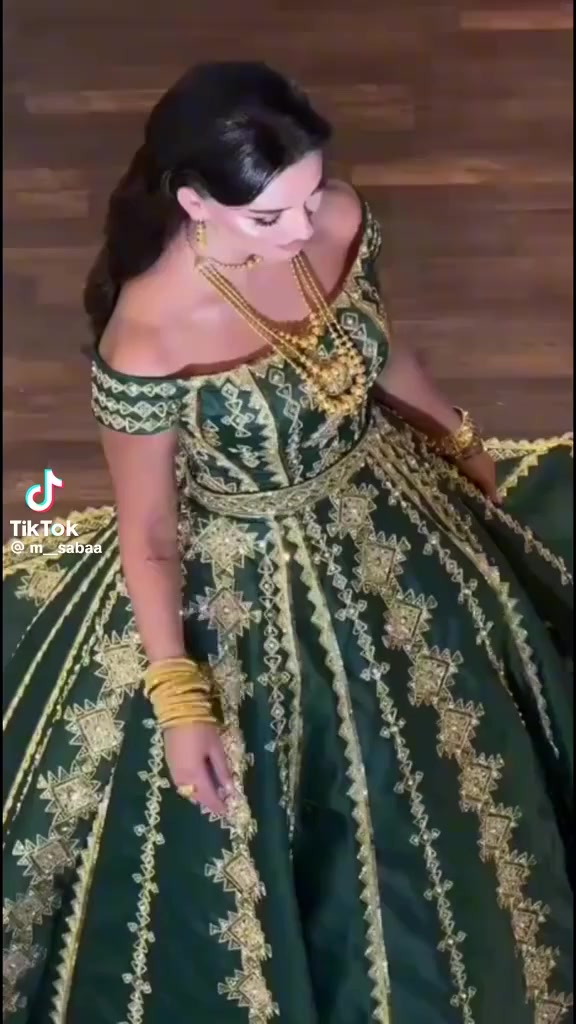 سنتر بيوتي مجاور مول باب الحاره ***********
