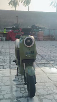 دراجه شحن  R9بطاريات 32امبير مديل 2025البيع سعر 475وبيه مجال رقم الهات...