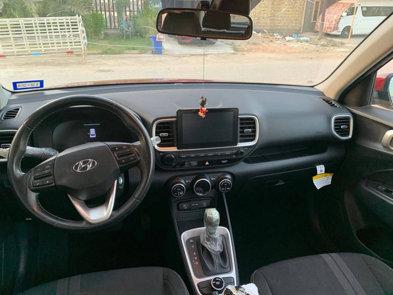 مساء الخير
هونداي فينو 2023للبيع
فول مواصفات 
الحادث فقط نص بنيد ومصبوغ بدون اي قطعه تبديل
ماشيه 46 فقط 
الرقم اربيل الجديده وكاله تحويل مضمون سنويه لحد 2029
السعر 148 وبيها مجال بسيط


**إذا كنت صاحب هذا الإعلان وتريد حذفه لأي سبب، رجاءا أرسل رسالة إلى الدعم الفني**