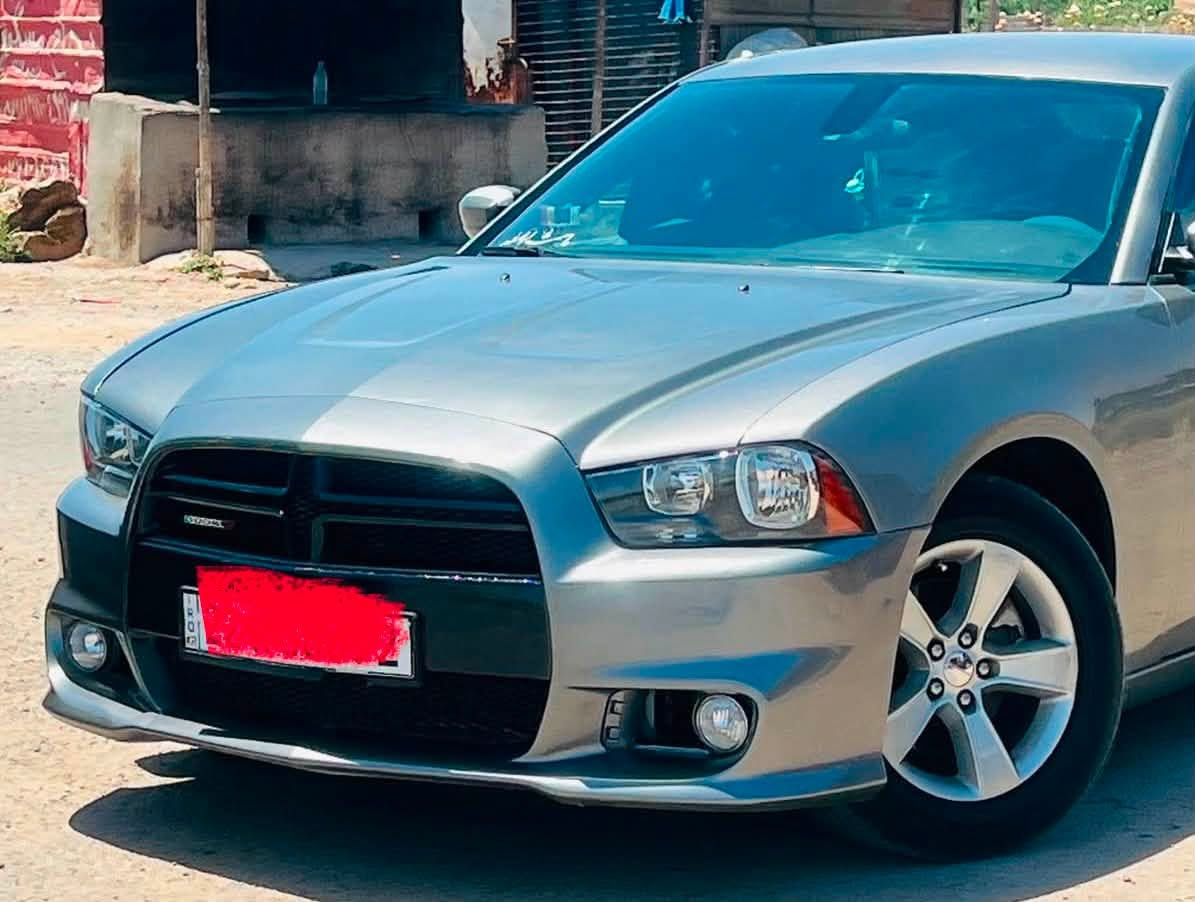 جارجر 13ادوات كصه محرك 3600متومه انكليزي شرط الحاسبه محرك وكير بلكارتون صدر جديد تبريد ثلج لايت زنون سياره جاهزه للاخير كلهه شرط السعر 55وبيها مجال  ***********

