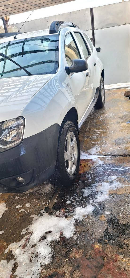 رينو داستر موديل ٢٠١٨ محرك ٢٠٠٠ دوش مكفولة صدر وحدادية بيها جاملغ عكس السائق الأمامي مبدل وبيها طخة بدون تصليح  ضربة خفيفة جاملغ عكس السائق الخلفي وبيها طخة بالصندوق بدون تصليح ضربة خفيفة  السيارة رقم بغداد باسمي والسنوية جديدة لحد ٢٠٢٨ أريدها ب٩٥ ورقة
***********
