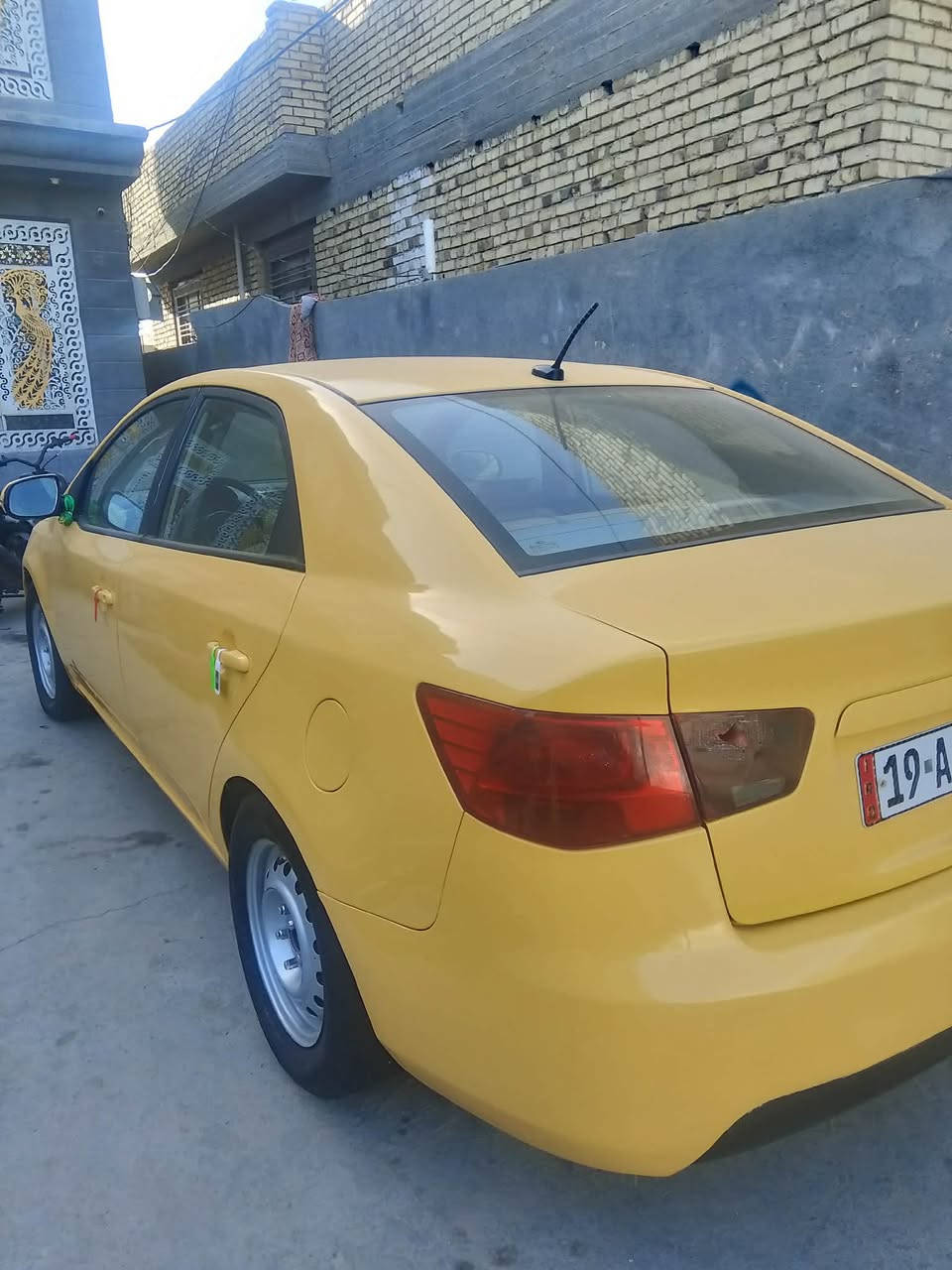 السلام عليكم فورتي موديل 2013مكينه 2000دوش حادثها جاملغ امامي مبدل رقم كربلاء بسمي مكاني بابل السعر 87سياره جاهزه مكلف بلنشر رقم صاحب السيارة ***********
