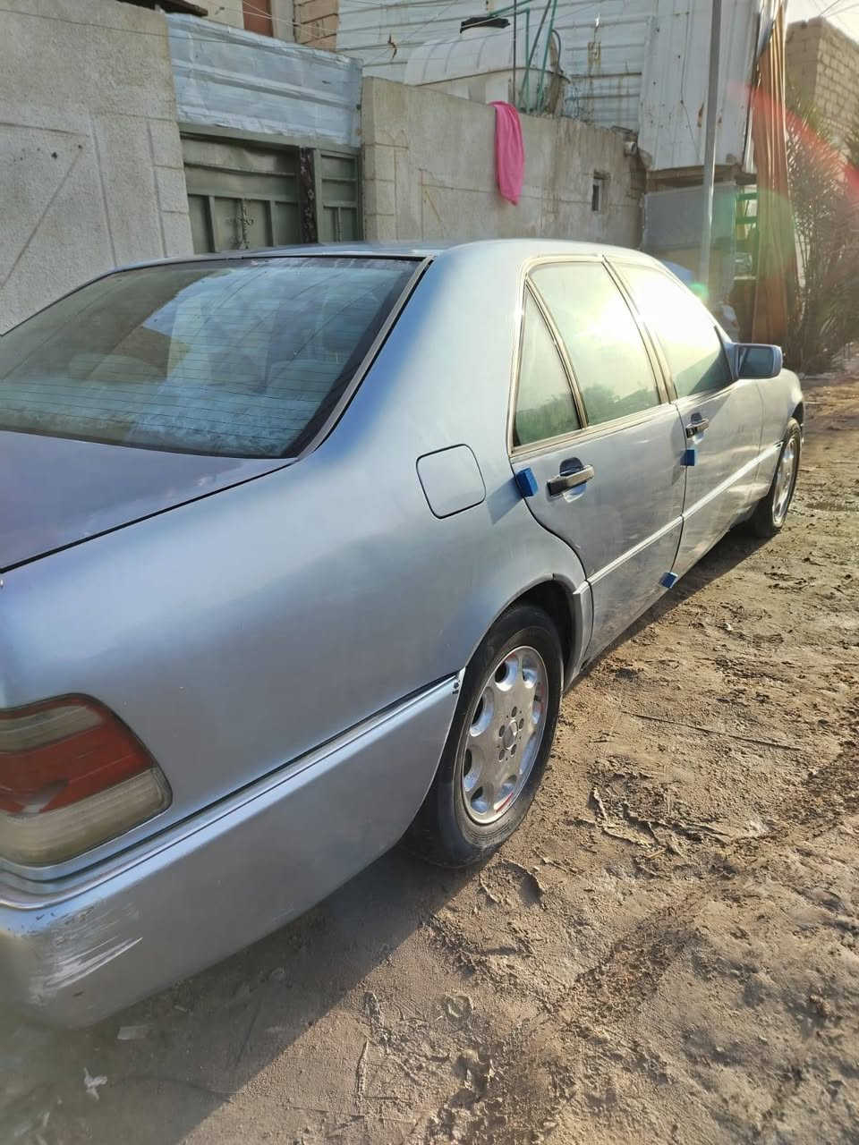 سياره مرسيدس شبح للبيع موديل ٩٢ رقم بغداد مشروع وطني جاهزه ومكفوله من كل شيء كير ومكينه جدد 3000 سنويه بشهر 11 تسقط السياره موجود ناصريه مركز رقم الواتس ***********
