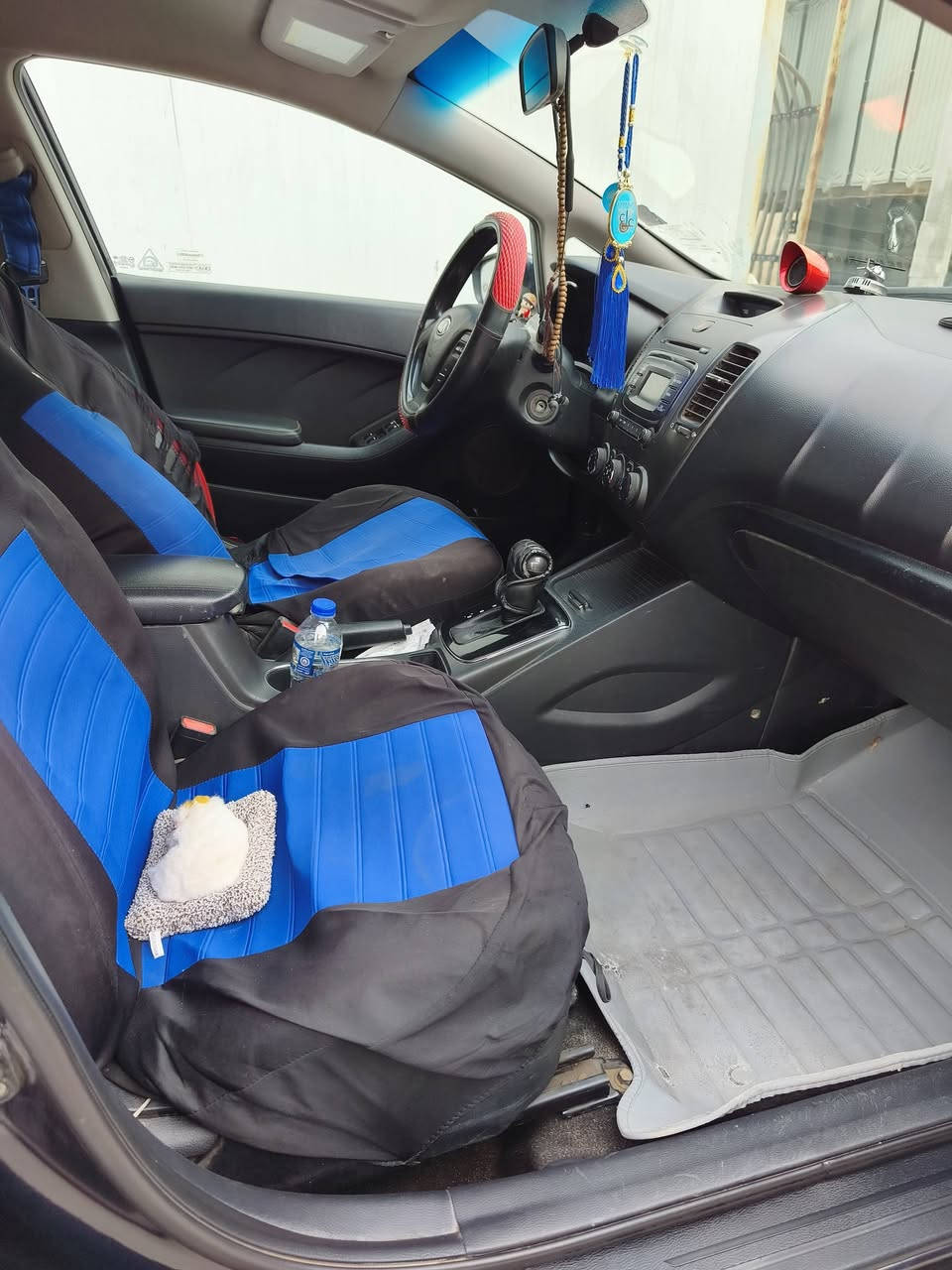 كيا فورتي 2017 حره باسمي
رقم شاصي يمك ودكه.بيها تعديل بارد بالباب الخلفي  وبنيد مصبوغ 
سعر 98 وعلى سعر دولار 150 مو 155
بيها مجال فقط لليشتري فقط


**إذا كنت صاحب هذا الإعلان وتريد حذفه لأي سبب، رجاءا أرسل رسالة إلى الدعم الفني**